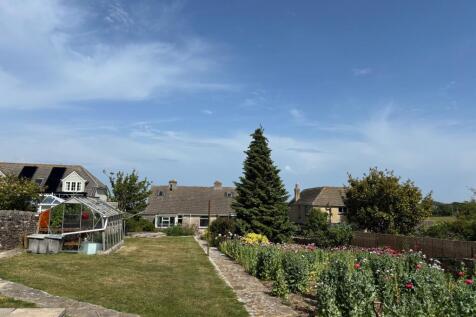 Rear &amp; garden