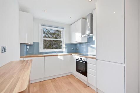 FBL - Applegarth Road - KitchenB2.JPG