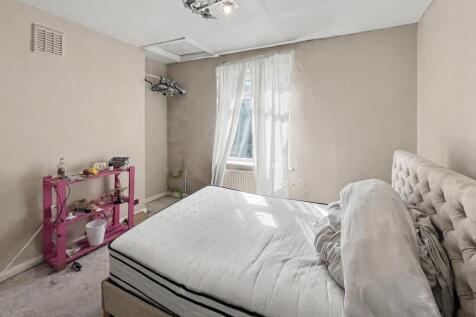 9B Fenwick Road, Peckham, London SE15 4HS