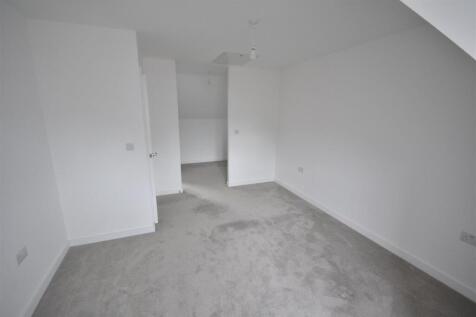 Master bedroom #.JPG