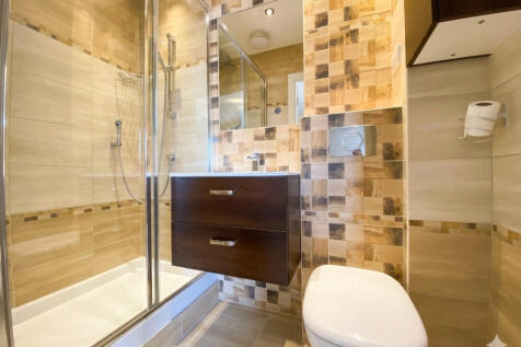 bathroom smal