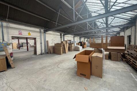 Light Industrial to rent Image 3