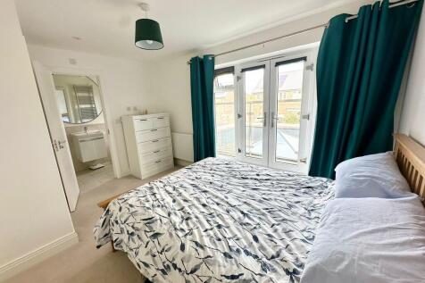 IMG-20250924-WA00...