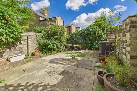 CAM02545G0-PR0486-STILL029