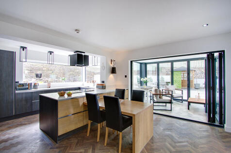 Living/dining kitchen