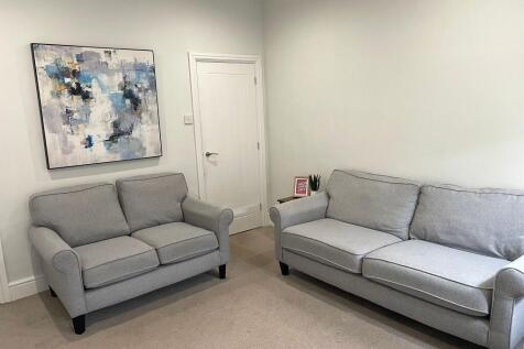 West End // 3 Bed // August 2027 photo 3