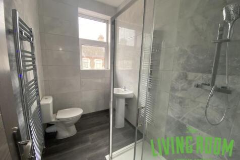 bathroom (2)