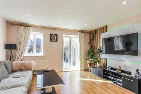 20 Pheonix Drive-22.jpg