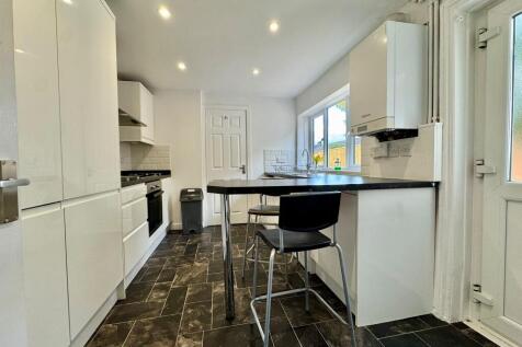 Capstone Road, , Charminster photo 5