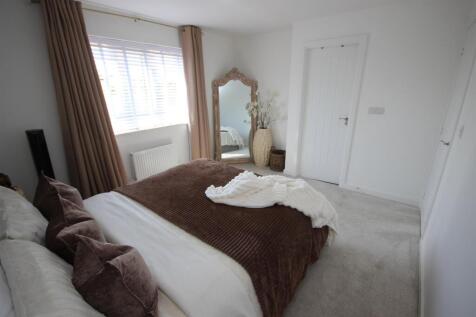 Master Bedroom 7.JPG