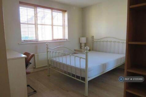 Ensuite Bedroom 6