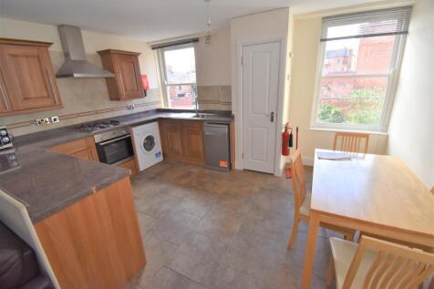 Flat 7, Clarendon House, Clarendon Square, Leamington Spa, Warwickshire photo 4