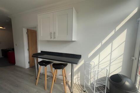 Charminster Road, BH8 photo 5