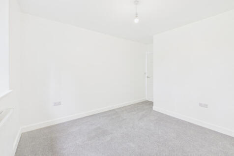 CAM04968G0-PR0060-STILL017