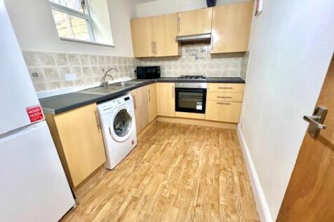 Midland Passage, Hyde Park, Leeds photo 5