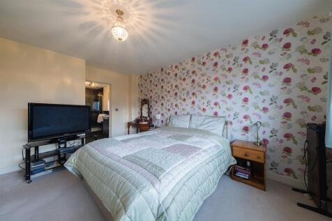 3 Sandbach Drive-019.jpg