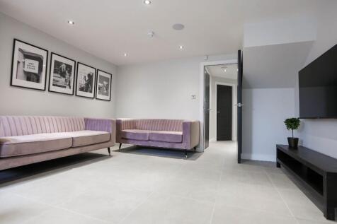 Wellington Road, Liverpool, Merseyside, L15 photo 4