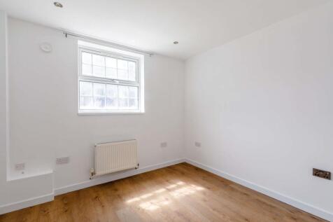 Crescent Road,  Woolwich, London, SE183 photo 3