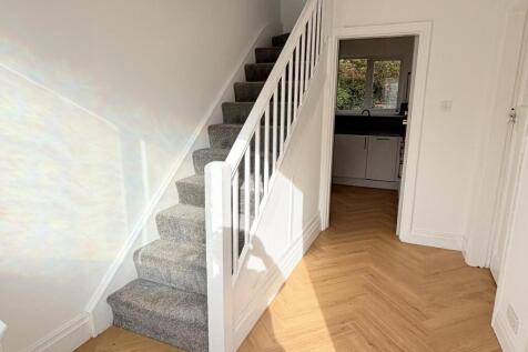 Highcroft Avenue, M20 photo 5