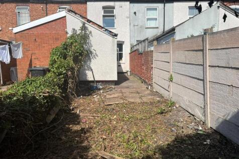 property pics 61 miner street_5.jpg