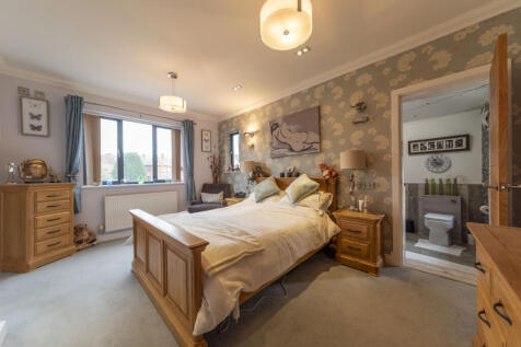 4_oakwell_crescent-1