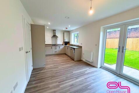 Bilberry Way, Euxton, Chorley photo 4