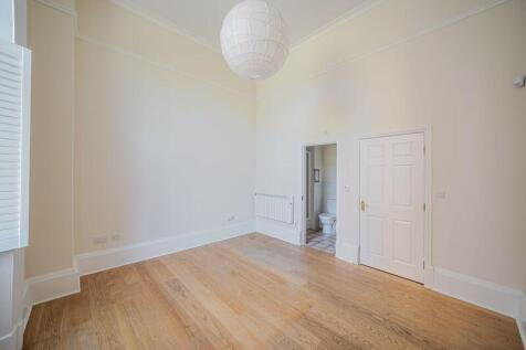 Principal bedroom with en-suite showe...