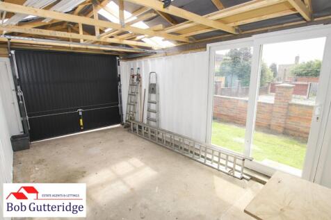 DETACHED SECTIONAL GARAGE