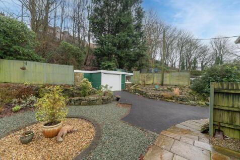 Garden &amp; Garage
