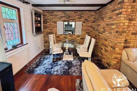 Hill Rise, Upminster, RM14 photo 5