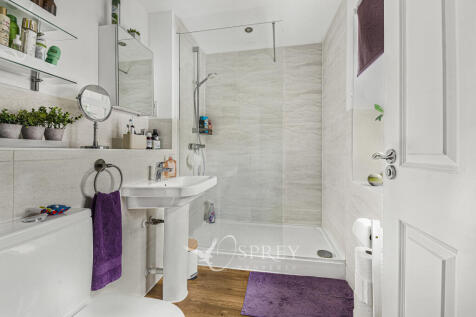 Ensuite To Bedroom 1