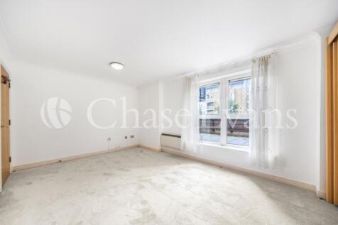 Langbourne Place, Is