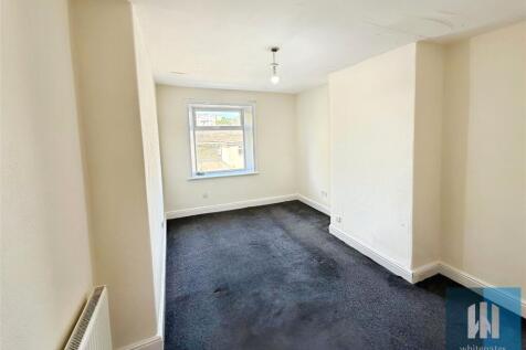 New Hey Road, Oakes, Huddersfield, HD3 photo 4