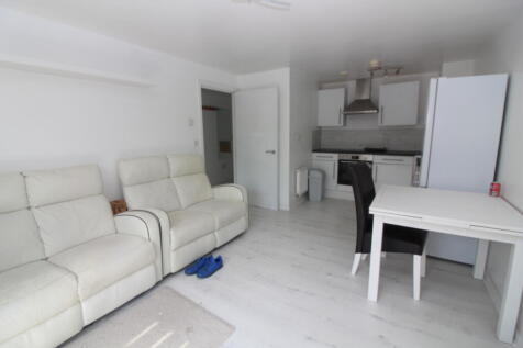 Lounge T202606161557.jpg
