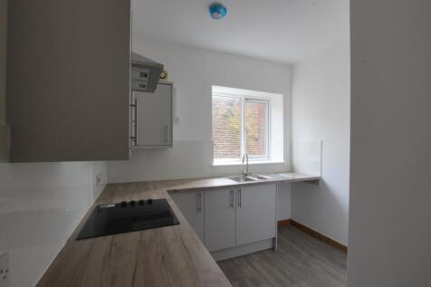 NORTH STREET - HAVANT - UNFURNISHED photo 4