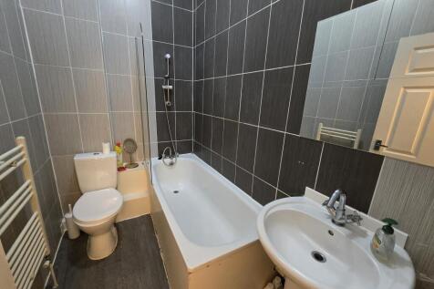 Ground Floor Flat, Cricketfield Road, Hackney, London photo 4