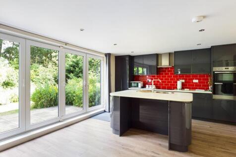 Living dining kitchen