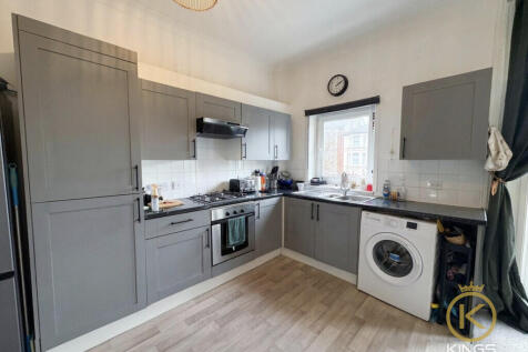 Clarendon Road, Southsea photo 4
