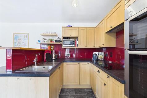 Kitchen / Dining