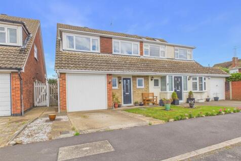 4 VIKING WAY FRONT.jpg