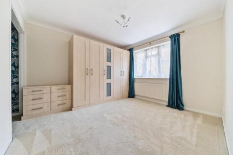 Quantock Drive, Ashford, Kent, TN24 photo 3