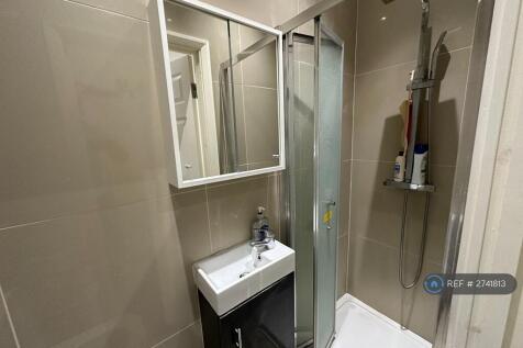 En Suite Bathroom
