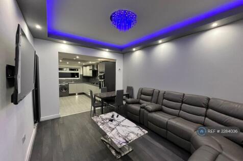 1-bed house on Scarsdale Road, Manchester, M14, £802/mo