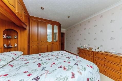 Bedroom 2 view 3