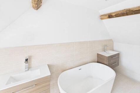 Master Bedroom En-suite