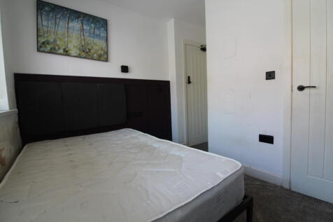 Mayfair Road photo 5