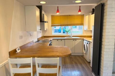 Pampas Close, Stratford-Upon-Avon photo 5