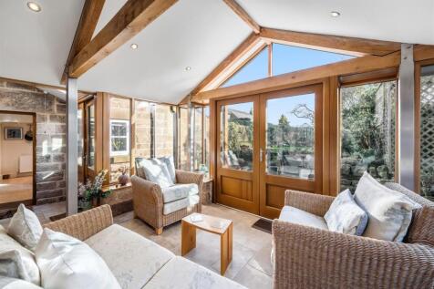 Garden Room to Kitchen.jpg