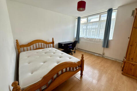 5 bed end terrace to rent Brokesley Street, Londo