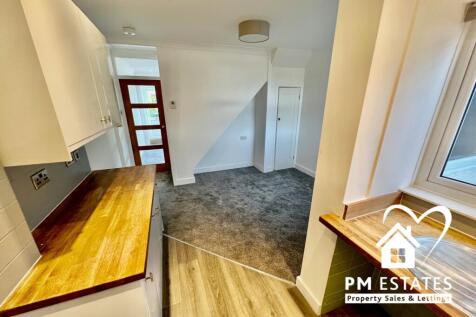 Cherry Gardens, Bishop's Stortford, Hertfordshire, CM23 photo 3
